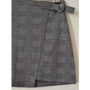 Plaid mini skirt *OPEN TO OFFERS*